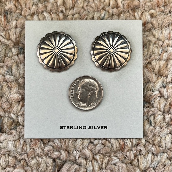 Sterling silver earrings - Southwestern theme. EUC - Picture 4 of 4